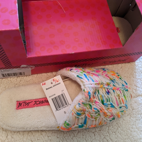 Betsey Johnson Slippers - Picture 6 of 6
